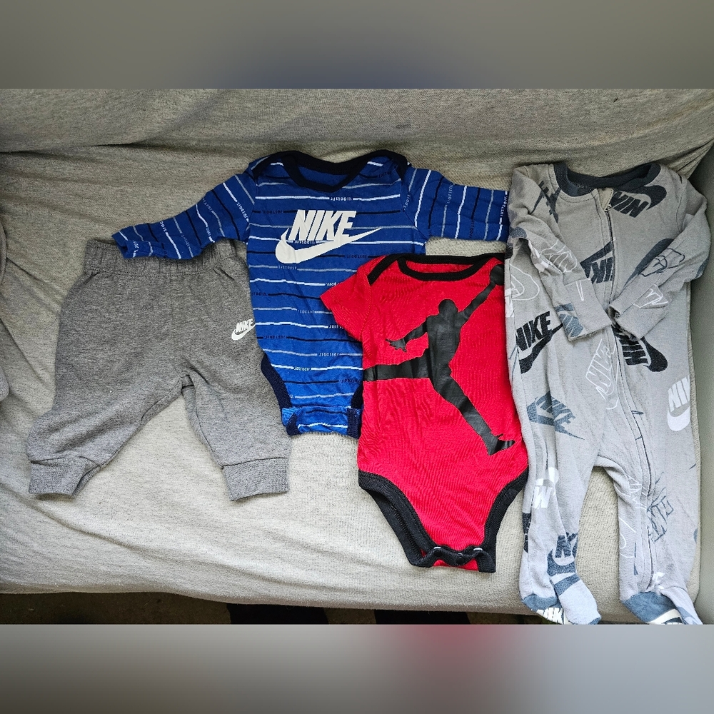 Nike Kids One Piece Set - Blue, Red, Gray